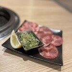 肉ヤキ酒場 ニクノウタゲ - 