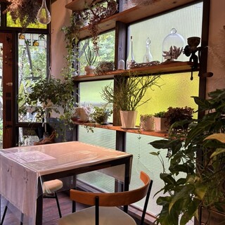 カフェ ハチス_2