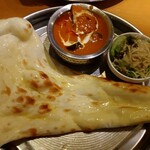 アジアンダイニング RARA  - めっちゃ大きなナン♡