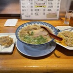 元祖赤のれん 節ちゃんラーメン - ラーメン定食　