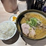 ラーメン 郷 - 