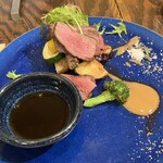 キッチン＆ワイン アガリス神楽坂 - オージービーフのサーロイン。