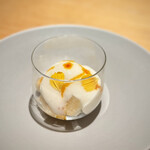 マンサルヴァ - このドルチェがまた、超美味しい〜♪
      和洋の梨に柑橘。ほんのりとチーズのコクも加わって、バランスも最高。
      素晴らしいクロージングでした！