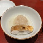 赤坂 島袋 - 若狭ぐじ 加賀蓮根すりおろしを蒸したもの