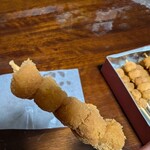 御厨巴屋 - しっとりきな粉に団子もかわいいサイズ　