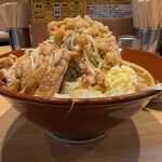 豚山 小田原店 - 大ぶた(ニンニクマシマシ、野菜マシマシ、アブラマシマシ)＋麺増し＋肉あぶら