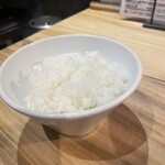 牛肉卸問屋直営 焼肉ホルモン八重山おときち - ごはん普通盛り