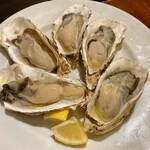 ブラーノブラーノ センター南バル - すぐさまお代わり大粒生牡蠣　5個で3,600円