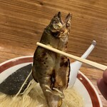 鮎ラーメン - 頭からパクり！