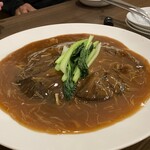 中国菜 奏 - モウカザメのフカヒレ姿煮