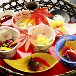 小粋料理 鶏ぃん - 地鶏刺し籠盛り