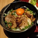 炭乃家　喜助 - 焼豚もしっかり厚切りです！