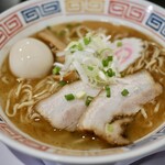いなや。 - 鶏塩ラーメン 煮玉子入り