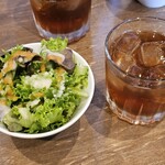 pizzeria pieno - サラダ＋ピーチティー