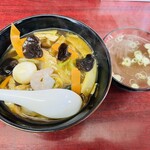 ラーメンハウス・ハッピー - 五目丼