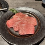 牛に金棒 - タン