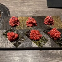 牛に金棒 麻布十番 - 塩ユッケとタレユッケ二種盛り