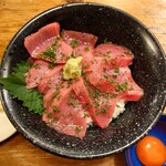 酒場 やまと - 本日限定10食 天然本マグロ丼 鳴門ワカメ味噌汁付 2,200円