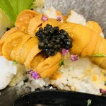 祇園 海鮮丼 和龍 - うに丼にキャビアをトッピング！