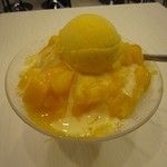 芒果皇帝 - 新鮮芒果牛奶冰140元