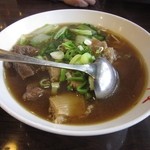洪師父牛肉麺 - 2013年の牛三宝麺
