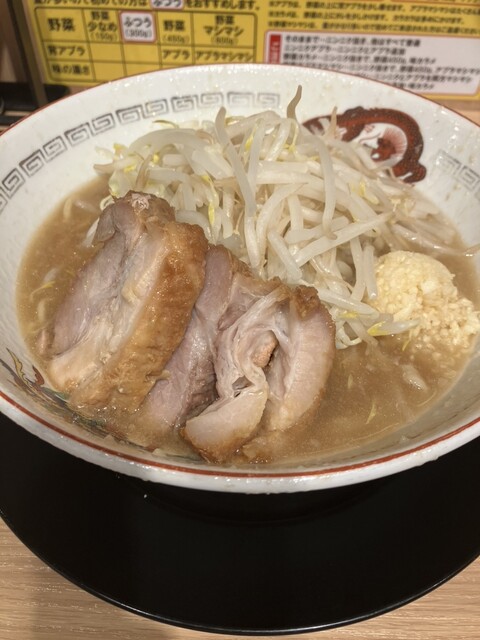 豚山 十三東口店 - 十三/ラーメン | 食べログ