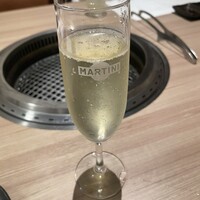 近江うし 焼肉 にくTATSU 青山本店 - 