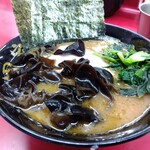 ラーメン 杉田家 - 並＋きくらげ