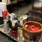 博多麺房 赤のれん - 