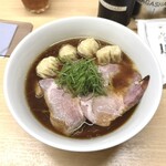 NAGASHARI - 醤油ラーメン　ワンタン4ヶ