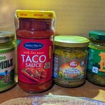 カルディコーヒーファーム - 料理写真:左2つがKALDI、右が業務スーパー