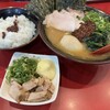横浜ラーメン おか本