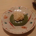 鮨 よしたけ - アワビ蒸しの肝は残りに酢飯を入れて食べる