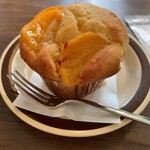 2F coffee - 柿とホワイトチョコのマフィン