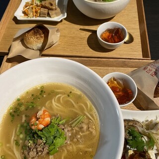 四知堂 カナザワ_1