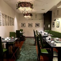 Shangri-La’s secret 表参道店 - 内観