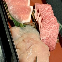 Shangri-La’s secret 表参道店 - お肉3種食べ比べ