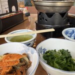 そば処 湧水 - 山菜料理、明日葉おひたし、湯豆腐