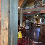 Kitchen cafe CRANBON - 右手上は、二階席