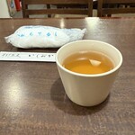 手打蕎麦 いしおか - 温かい蕎麦茶も美味しい。