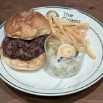 The Caaap Burger - クラッシックバーガー　1,580円