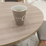 root C - ドリンク写真:root Cとデザインされた紙コップ