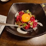 白木屋 - 馬肉ユッケ