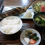 Ishikari - さんま塩焼き定食