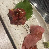 近江うし 焼肉 にくTATSU 青山本店 - 