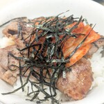 松屋 - キムカル丼。初めて食べた時は…