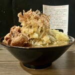 ラーメン専門 宮の森 - サイド