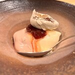 勢麟 - さくらんぼのソースのデザート
