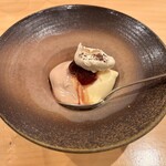 勢麟 - さくらんぼのソースのデザート