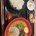 味千ラーメン - 料理写真: